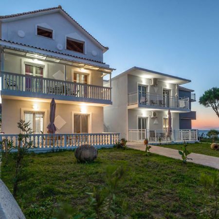 Villa Antonis Deluxe Apartments Amoudi Exterior foto