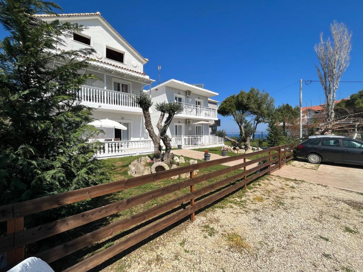Villa Antonis Deluxe Apartments Amoudi Exterior foto