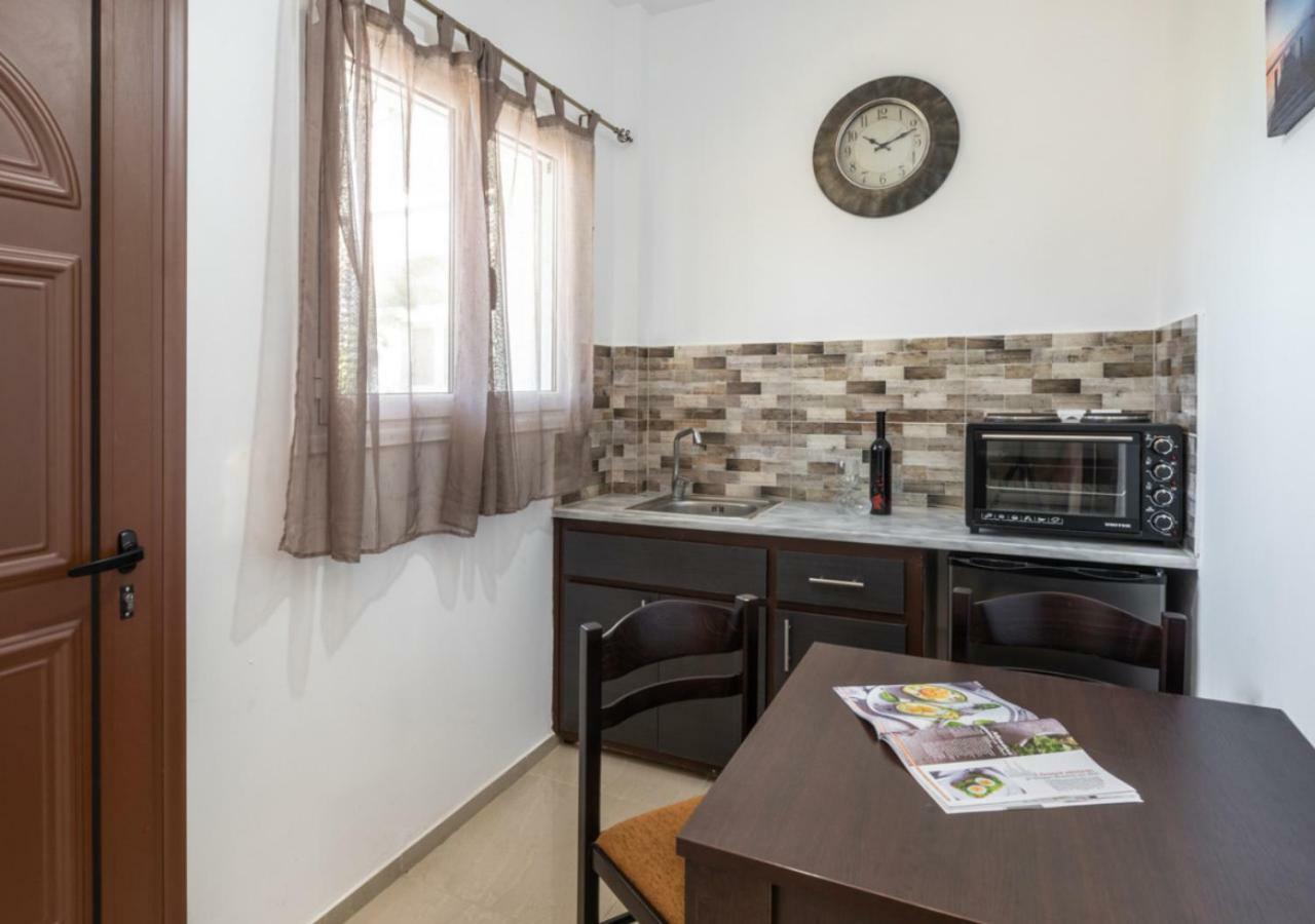 Villa Antonis Deluxe Apartments Amoudi Exterior foto