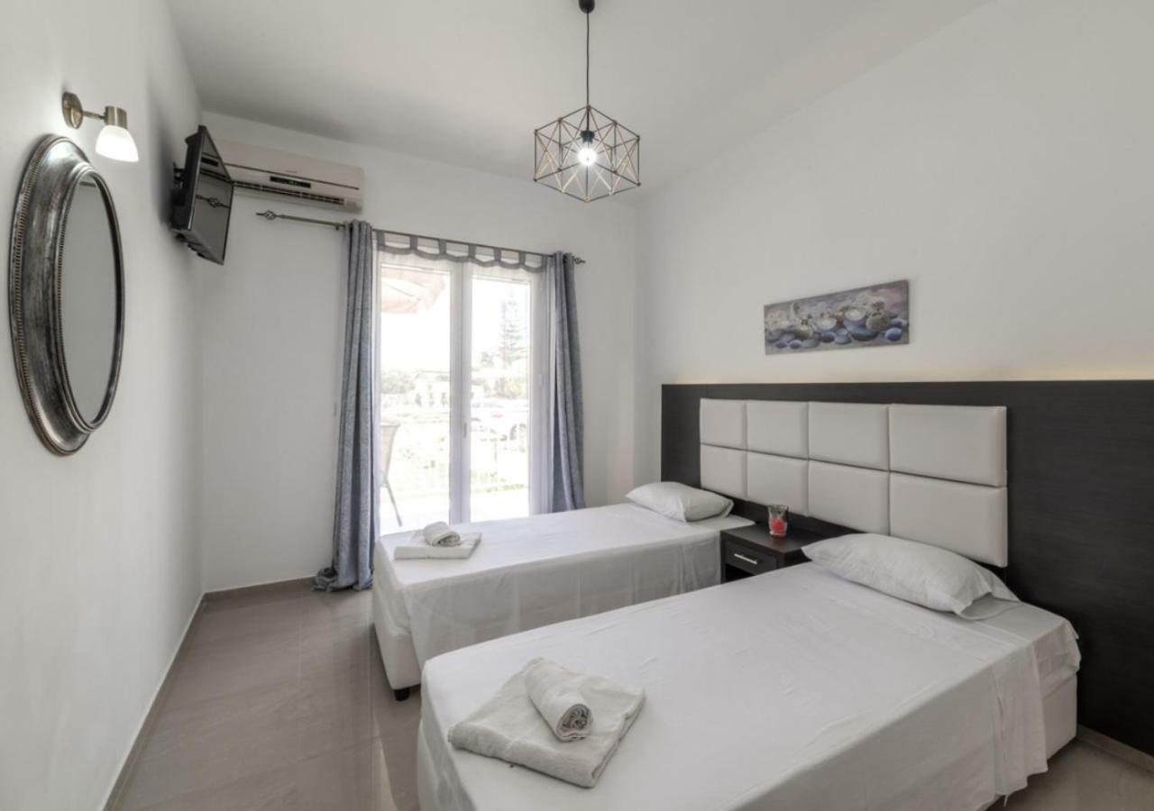 Villa Antonis Deluxe Apartments Amoudi Exterior foto